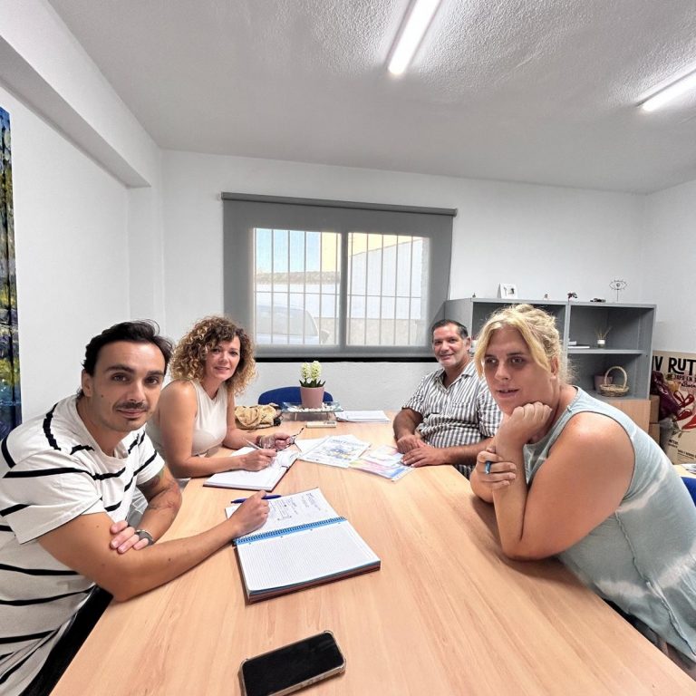 La Concejala de Igualdad recibe a nuestra nueva directiva.