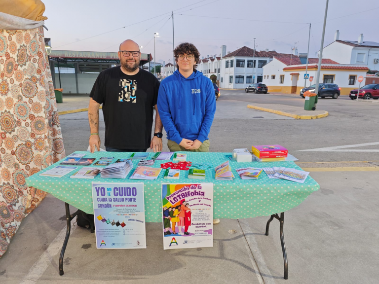 Mesas informativa Sobre LGTBIfobia, diversidad afectivo-sexual, de género y salud sexual en el Recinto Ferial de Castellar de la Frontera.
